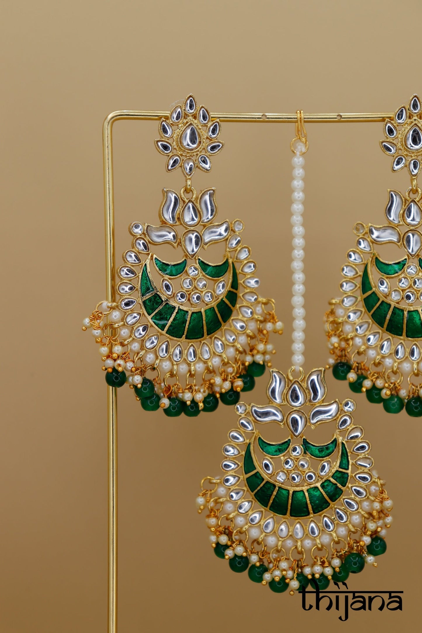 Earring with matching tikka