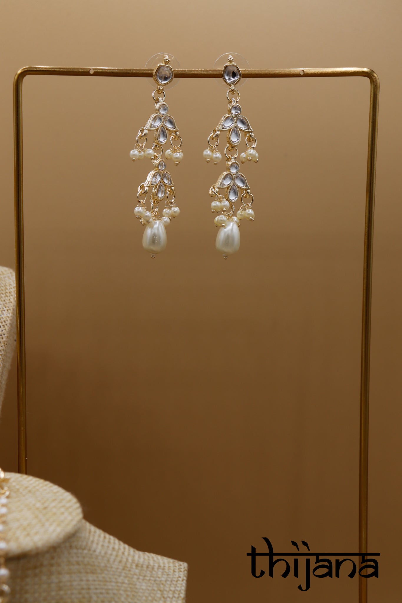 Necklace with matching earrings and tikka