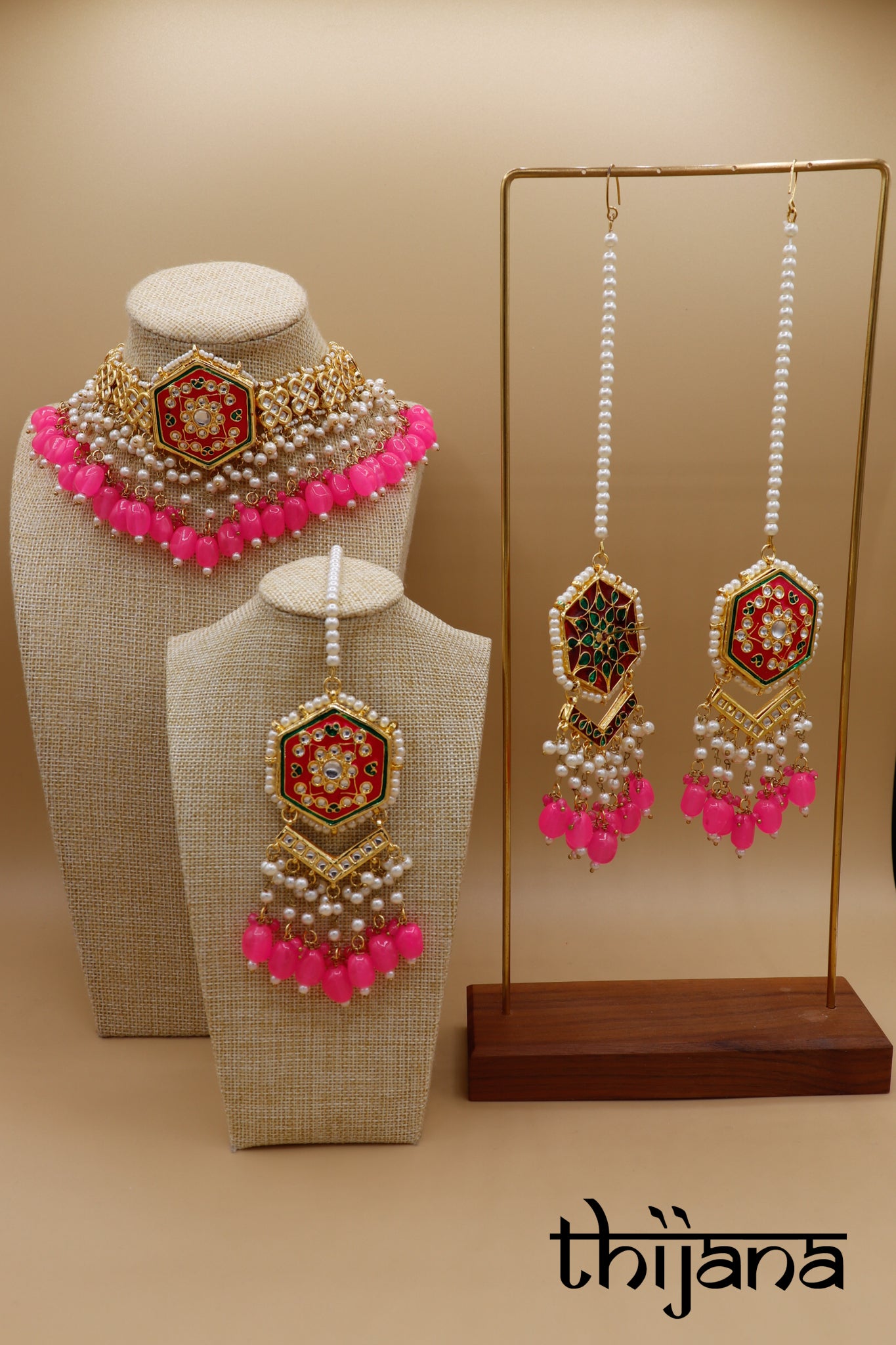 Choker necklace with matching earrings and tikka