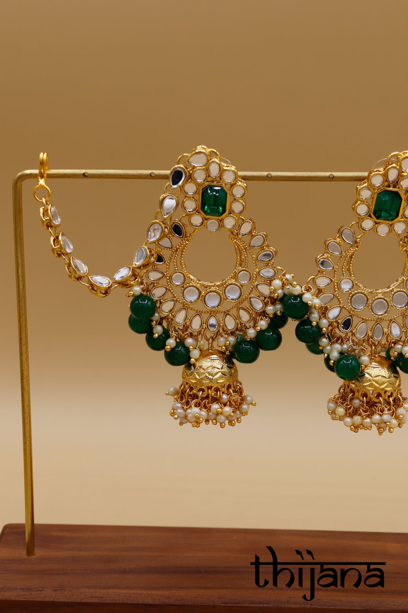 Necklace with matching earrings and tikka